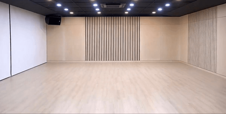 Hybe Dance Studio