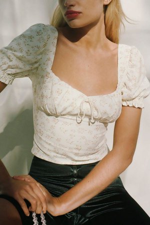 UO Cassia Puff Sleeve Top | Urban Outfitters
