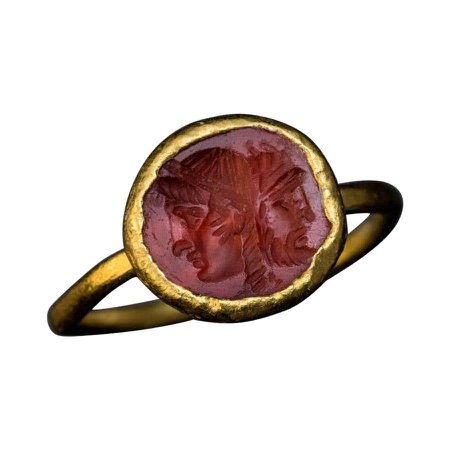 Ancient Roman Carnelian Intaglio Gold Ring For Sale at 1stDibs