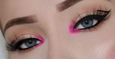 pink inner eye makeup