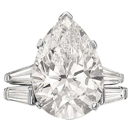 Tiffany and Co. 12.20 F VVS1 GIA Pear Shape Engagement Ring with Band For Sale at 1stdibs