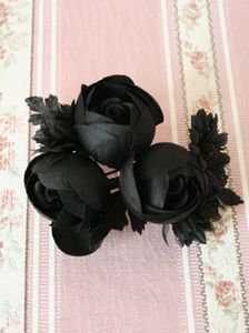 Victorian Maiden Rose Bouquet Hair Clip