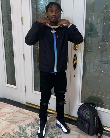 lil-tjay-wearing-a-givenchy-zip-jacket-with-amiri-jeans-jordans-and-a-lv-backpack.jpg (1080×1350)