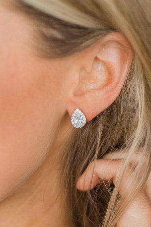 stud diamond earring