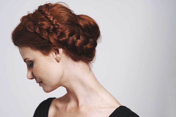 5 Medieval Hairstyles to Inspire your Halloween Look
