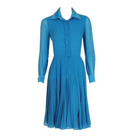 1974 Valentino Couture Turquoise-Blue Silk Chiffon Pleated Swing Shirtdress