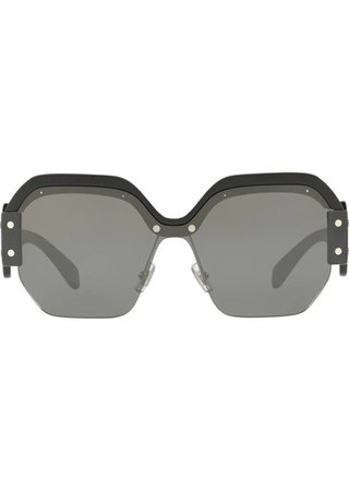 Résultats Google Recherche d'images correspondant à https://image.shopittome.com/apparel_images/fb/miu-miu-sorbet-oversized-sunglasses-abvda8984fd_zoom.jpg