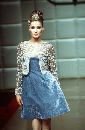Valentino Fall 1995 Couture