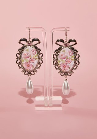 Floral Cameo Pearl Drop Earrings - Silver – Dolls Kill