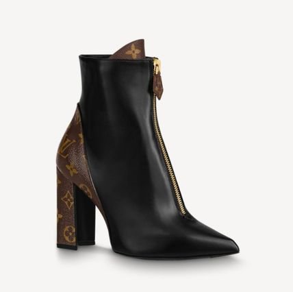Shop Louis Vuitton MONOGRAM 2020-21FW Star Trail Ankle Boot (1A86OF) by AuthenticGenius | BUYMA