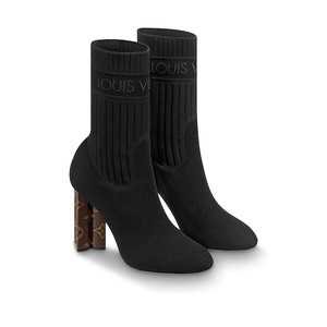LOUIS VUITTON (1.090$)  SILHOUETTE ANKLE BOOT