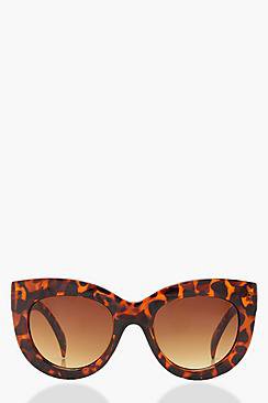 Oversized Tortoiseshell Cat Eye Sunglasses