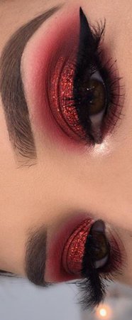 red glitter eye makeup