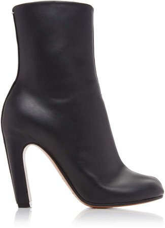 Maison Margiela Leather Split Toe Ankle Boots Size: 36