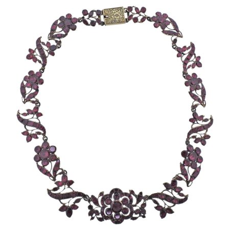 Antique Victorian Bohemian Garnet Necklace For Sale at 1stDibs