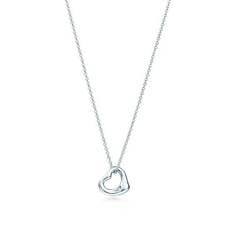 Elsa Peretti™ Open Heart pendant in sterling silver. | Tiffany & Co.