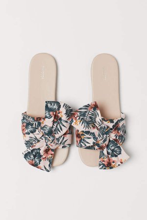 Slides with Bow - Pink