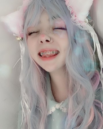 Living Dead Doll on Instagram: “I never smile 💕 💕 Braces by @faerie_aries Wig and cat ears by @lolita_kawaiishoes use code ‘lovevenomous’ for money off…”