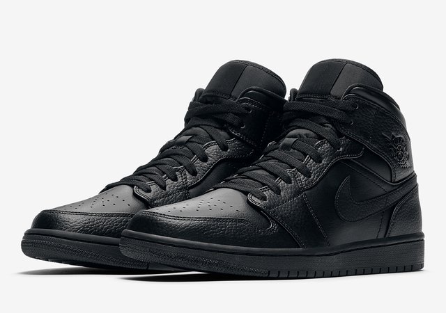 black air Jordans