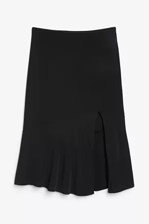 Side-slit midi skirt - Black magic - Skirts - Monki SE