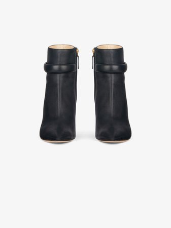 Carène boots in leather | GIVENCHY Paris