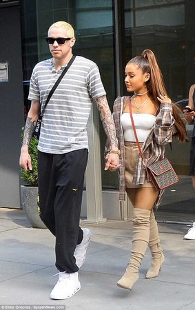 Google Image Result for http://newsfeeds.media/wp-content/uploads/2018/07/ariana-grande-only-has-eyes-for-fiance-pete-davidson-during-shopping-outing-in-nyc-1.jpg
