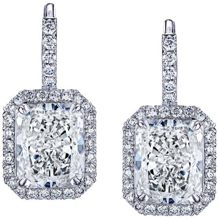 GIA Certified 9.40 Carat Radiant Cut Diamond Dangle Earrings For Sale at 1stDibs