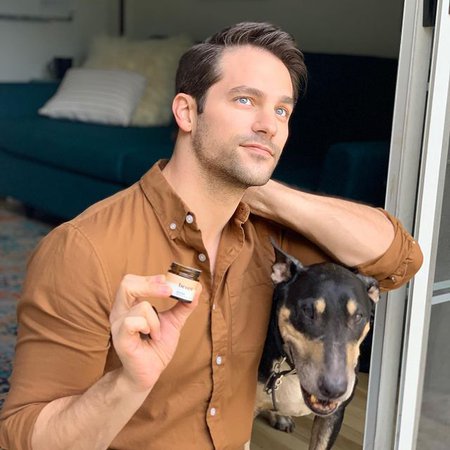 Brant Daugherty on Instagram: “#ad Been feeling stressed lately? Me too. But @beam has been helping me out with their awesome CBD salve. Completely THC free. Use my code…”