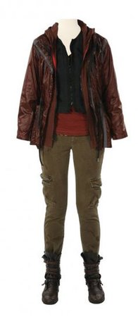 Clove Arena Costume (I've been told by so many people I look like isabelle furhman when I have straight ha… (With images) | Hunger games costume, Clove hunger games, Hunger games