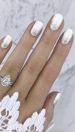 wedding/white nails
