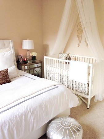 master-bedroom-crib-master-bedroom-and-nursery-combo-angel-wings-over-bed.jpg (555×740)