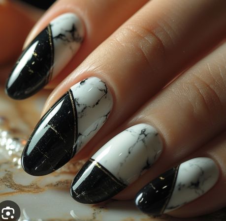 Black & White Nails