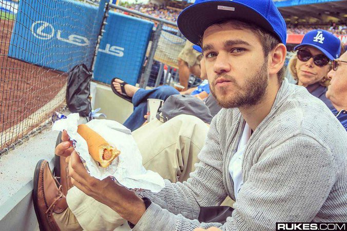 Zedd on Instagram: “Hot dogs are the real reason I'd go to baseball games 🌭”
