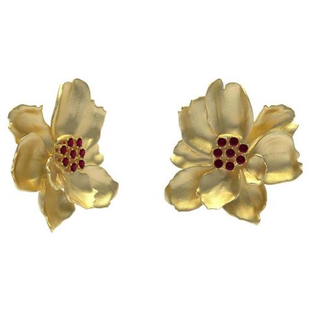 Thomas Kurilla 14 Karat Yellow Gold Wild Flower Earrings