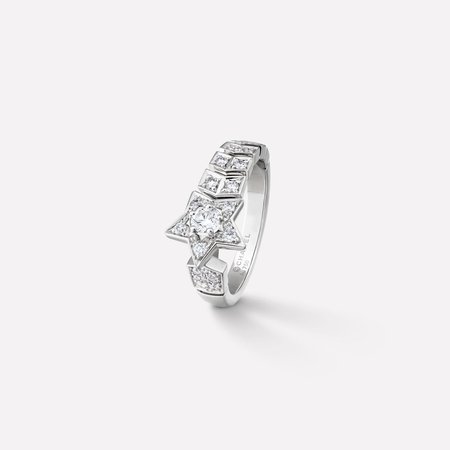 Comète ring - Shooting star ring in 18K white gold and diamonds with one center diamond - J11457 - CHANEL