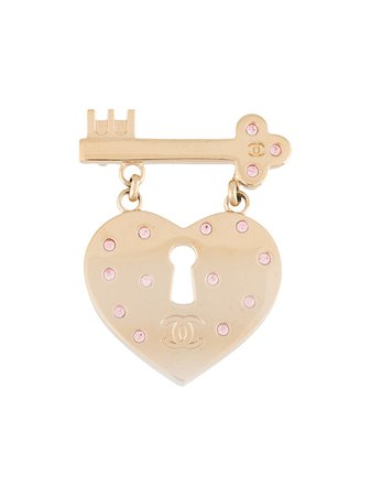 Shop gold & pink Chanel Pre-Owned 2002 heart lock brooch with Express Delivery - Farfetch