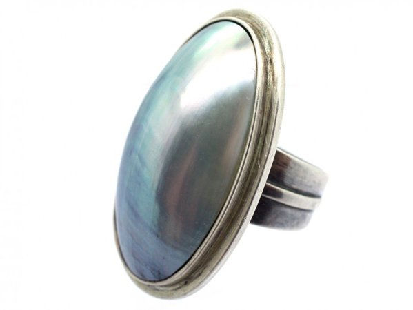 Large Mother of Pearl Oval Silver Ring (85G) | The Antique Jewellery Company