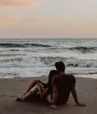beach couple