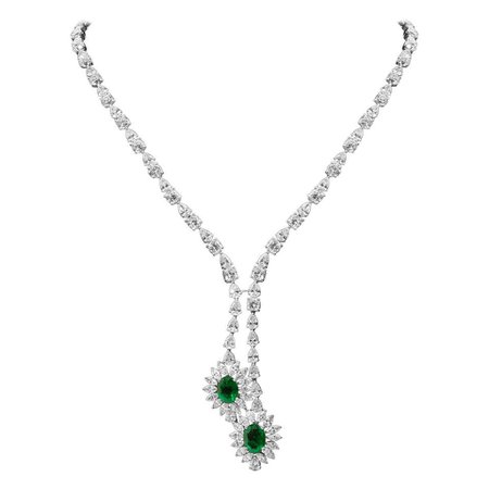 18 Karat White Gold Emerald and Diamond Plunge Necklace