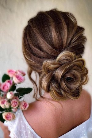 flower bun hair