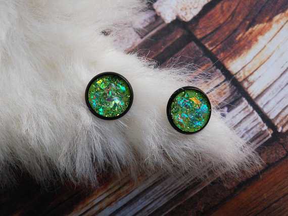 earrings green