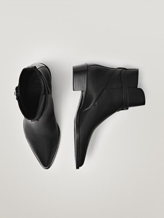 Leather ankle boots with buckle detail - Women - Massimo Dutti