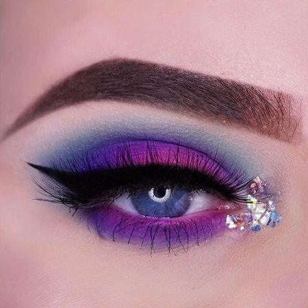 Indigo, Purple & Pink Eye Makeup
