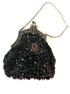 Beaded-Black-Victorian-Edwardian-Vintage-Style-handbag-reticule.jpg (300×400)