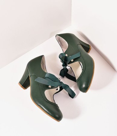 Vintage Style Emerald Green Leatherette Mary Jane Bow Wiggle Heels – Unique Vintage