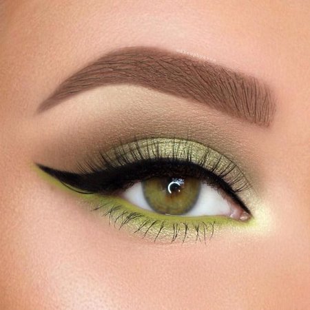 40 Green Eyeshadow Looks Ideas 20 | Green eyeshadow, Green eyeshadow look, Eyeshadow makeup