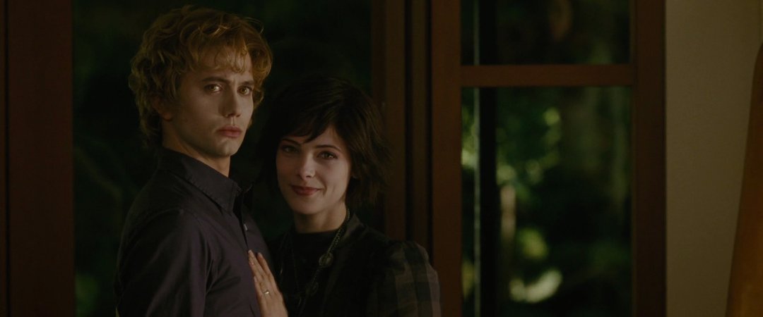 The Twilight Saga: New Moon (2009) - Movie- Screencaps.com
