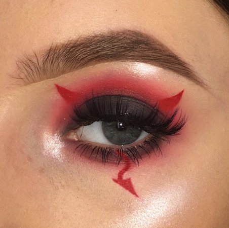 Black Red Devil Eye Makeup