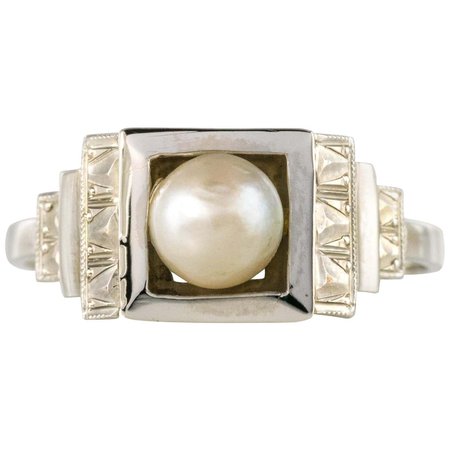 French 1930s Art Deco Natural Pearl 18 Karat White Gold Ring For Sale at 1stDibs