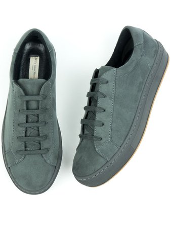 Vegan sneakers grey